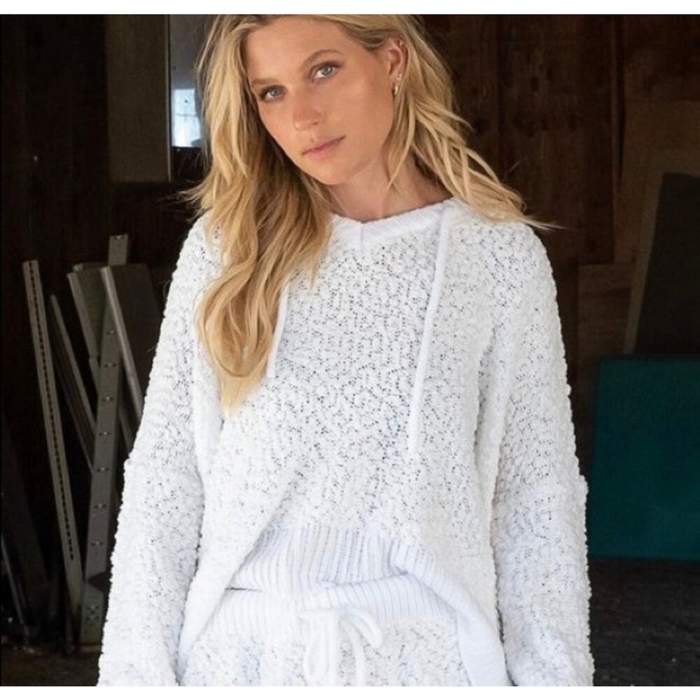 💥 5 for $25 Sale POL White Popcorn Knit Hooded Sweater Large Cozy Casual